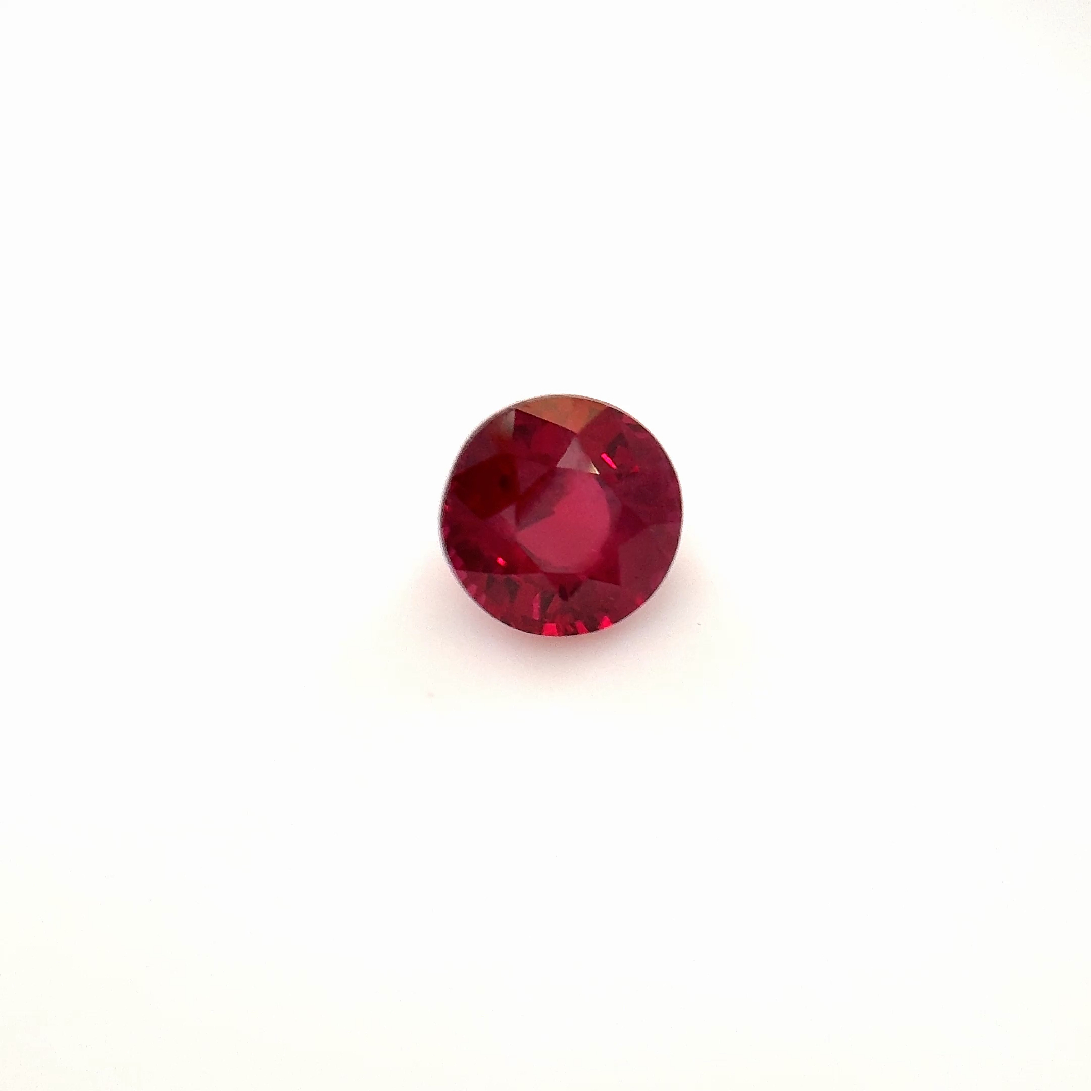UN-00164-RED-RUBY_ns5axvu0l2f_2025-12-19-21-43-16